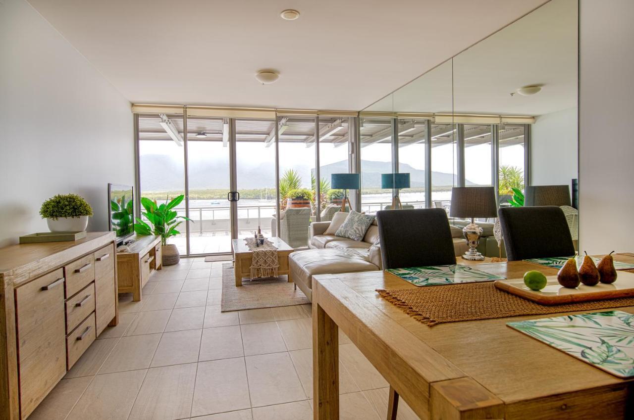 Apartamento Cairns Waterfront Luxury At Harbourlights Exterior foto