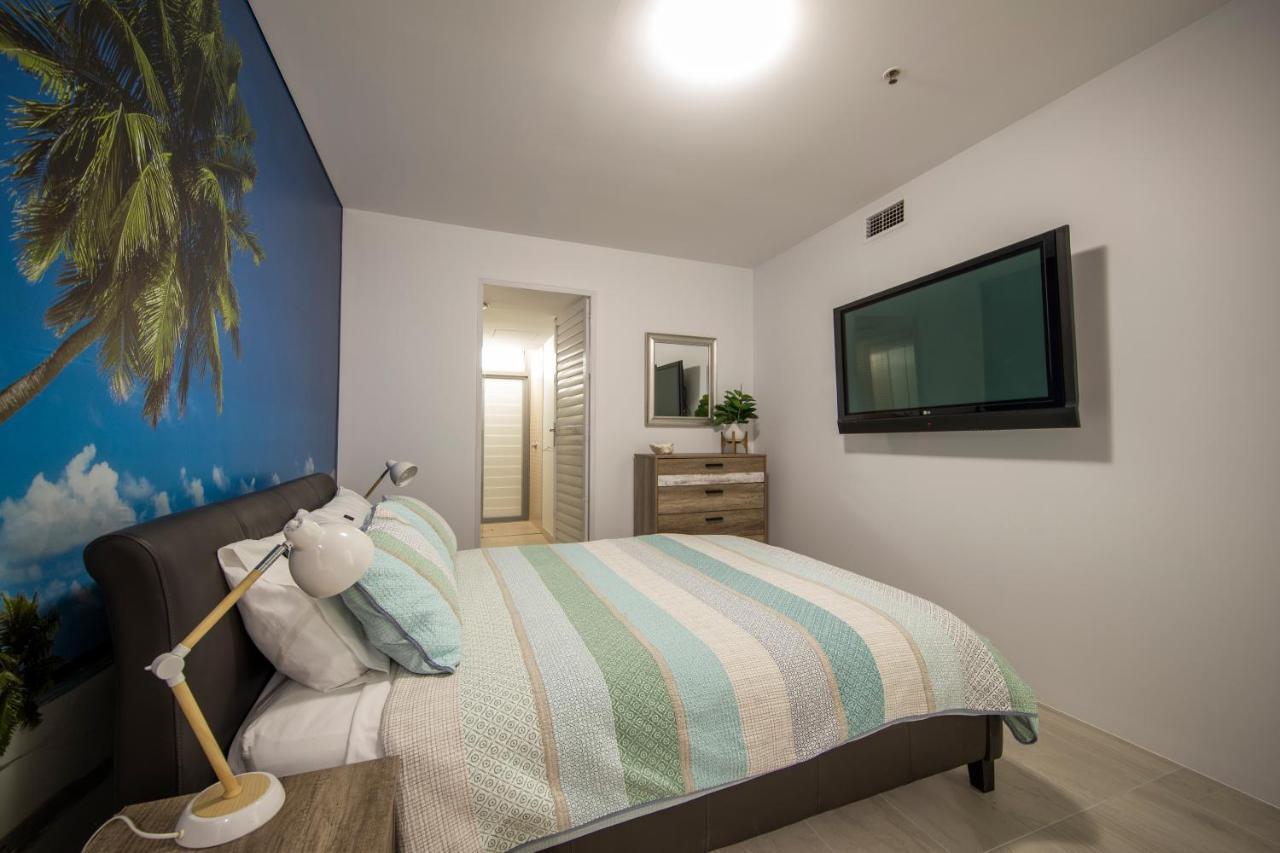 Apartamento Cairns Waterfront Luxury At Harbourlights Exterior foto